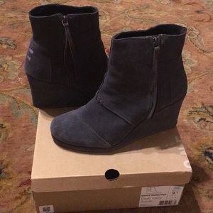 Toms Dark Grey Suede Desert Wedge High Boots